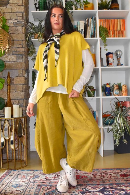 Bateau Needlecord 7/8 Barrel Culotte Pant Mucky Olive